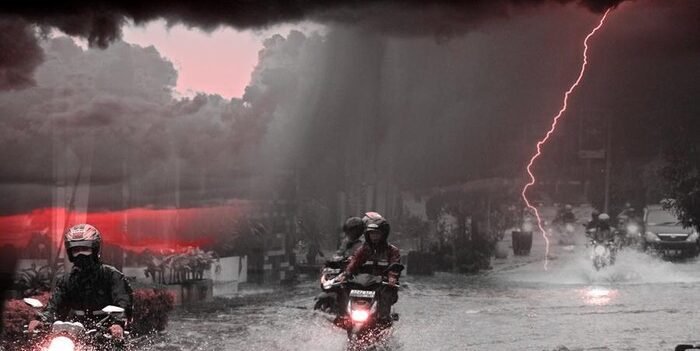 Banjir Jakarta Meluas, 10 RT dan 23 Ruas Jalan Terendam Akibat Curah Hujan Tinggi